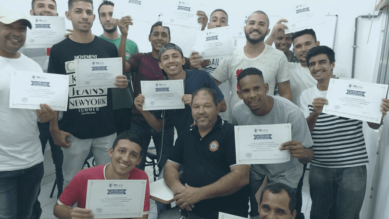 INSTALAÇÃO E MANUTENÇÃO DE SPLIT